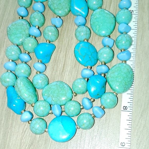 Elegant Three-Strand Blue Lucite Beaded Necklace - Picture 6 of 6